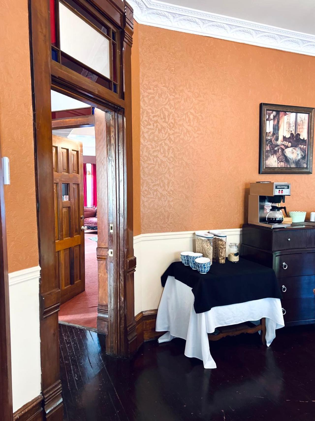 Le Chateau Du Lac Magog Екстериор снимка