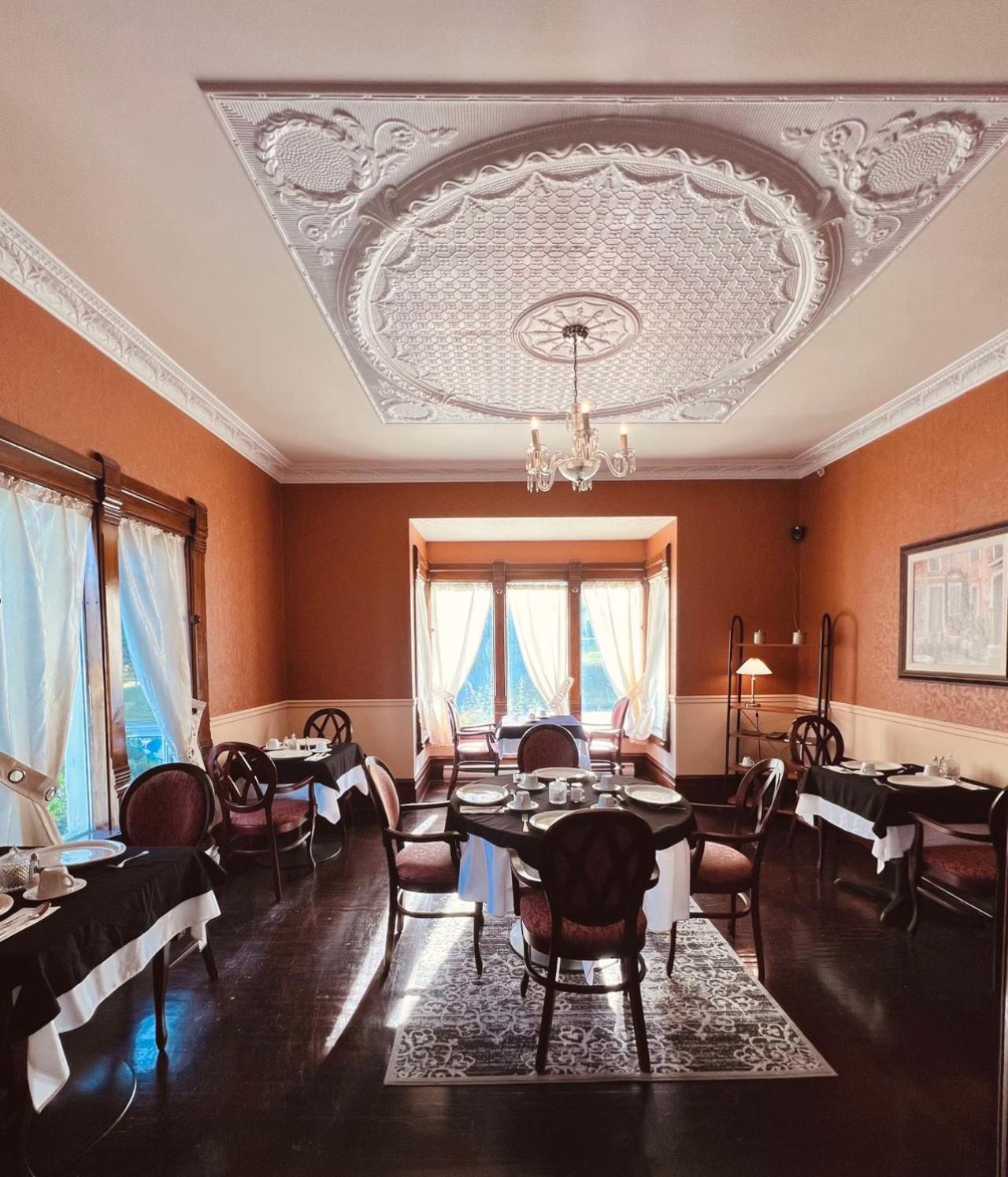 Le Chateau Du Lac Magog Екстериор снимка