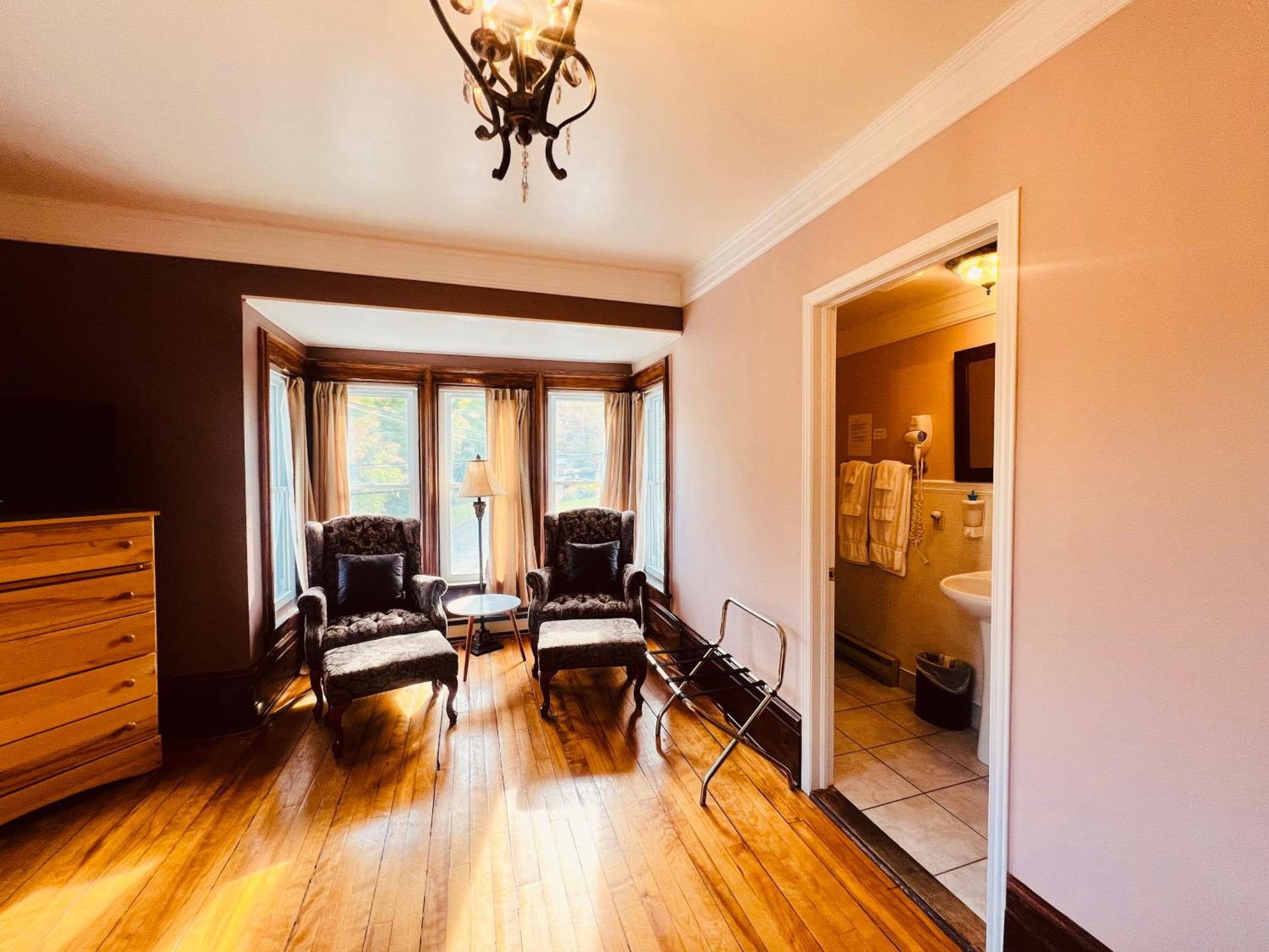 Le Chateau Du Lac Magog Екстериор снимка